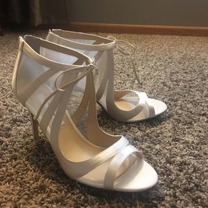 Nina Ivory Heels Size 8